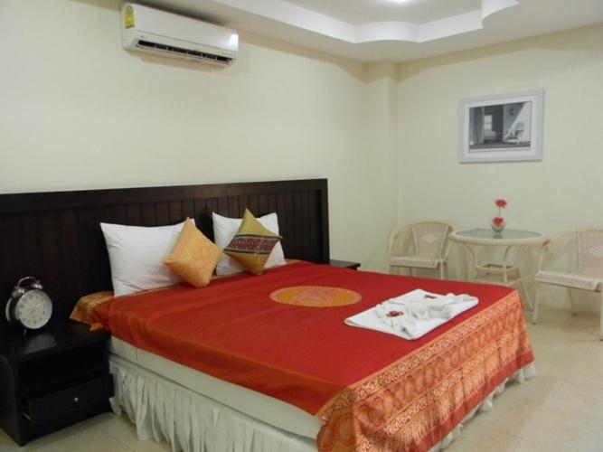 Hill Side Patong Hotel חדר תמונה