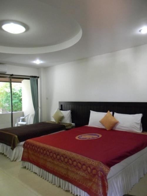 Hill Side Patong Hotel חדר תמונה
