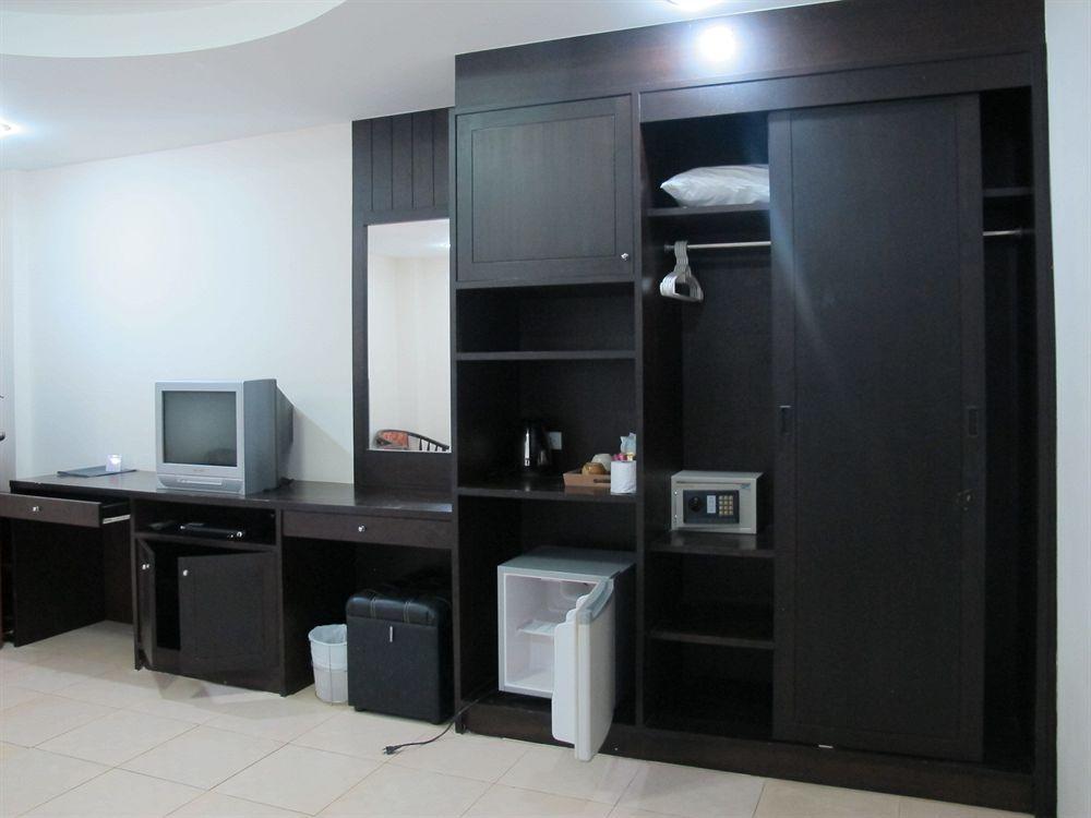 Hill Side Patong Hotel מראה חיצוני תמונה