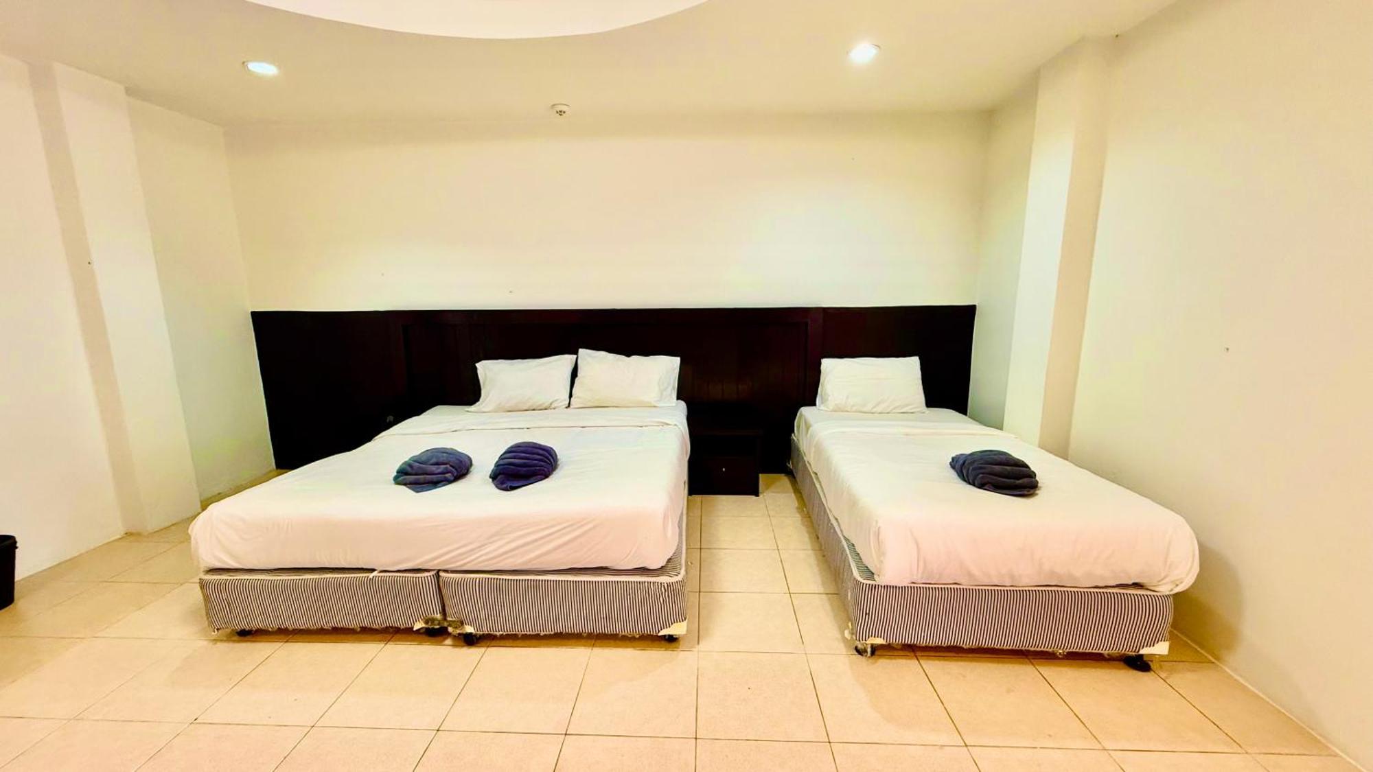 Hill Side Patong Hotel מראה חיצוני תמונה