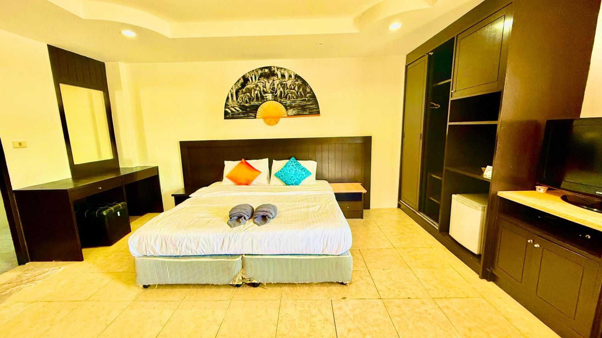 Hill Side Patong Hotel מראה חיצוני תמונה