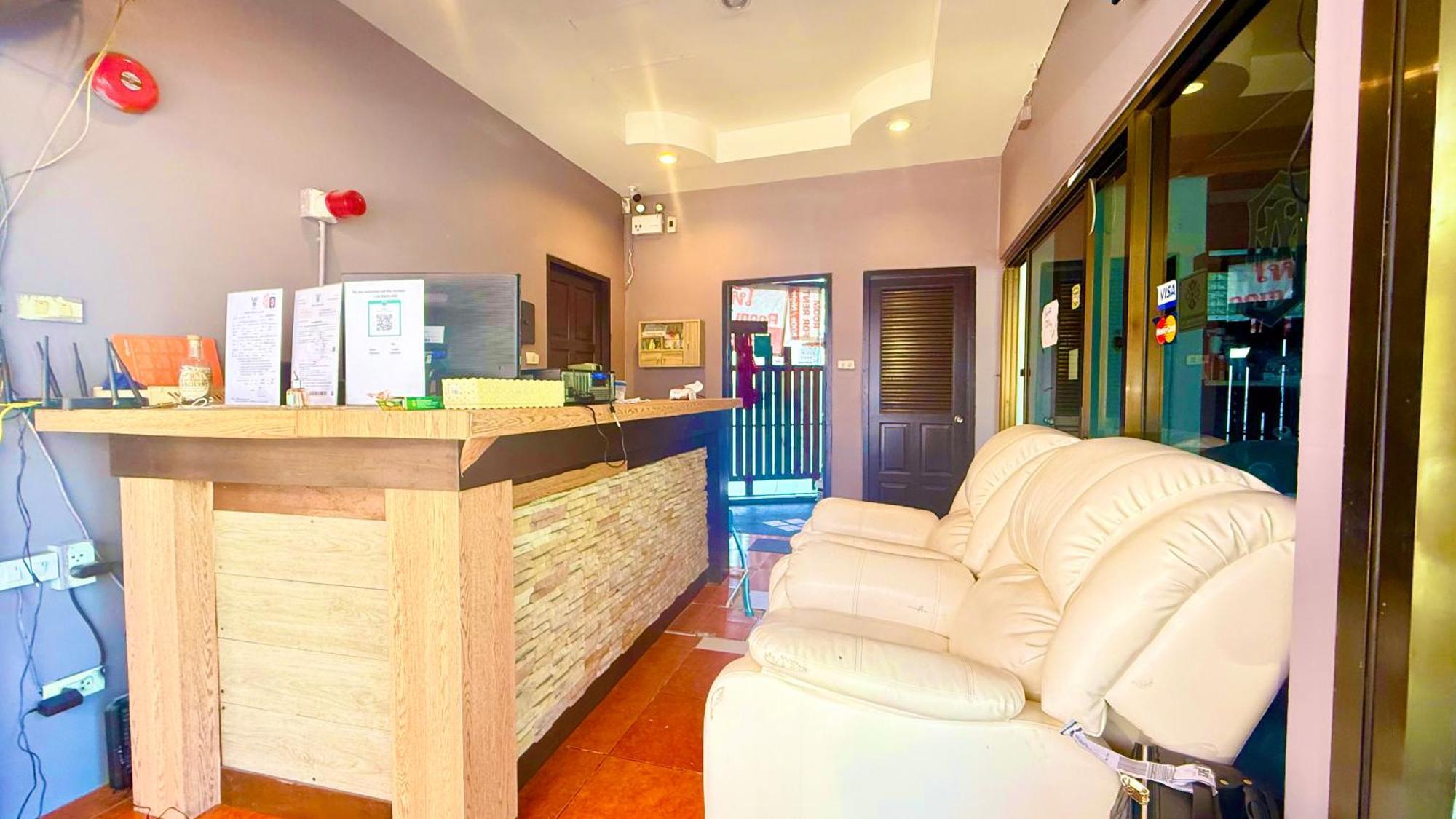 Hill Side Patong Hotel מראה חיצוני תמונה