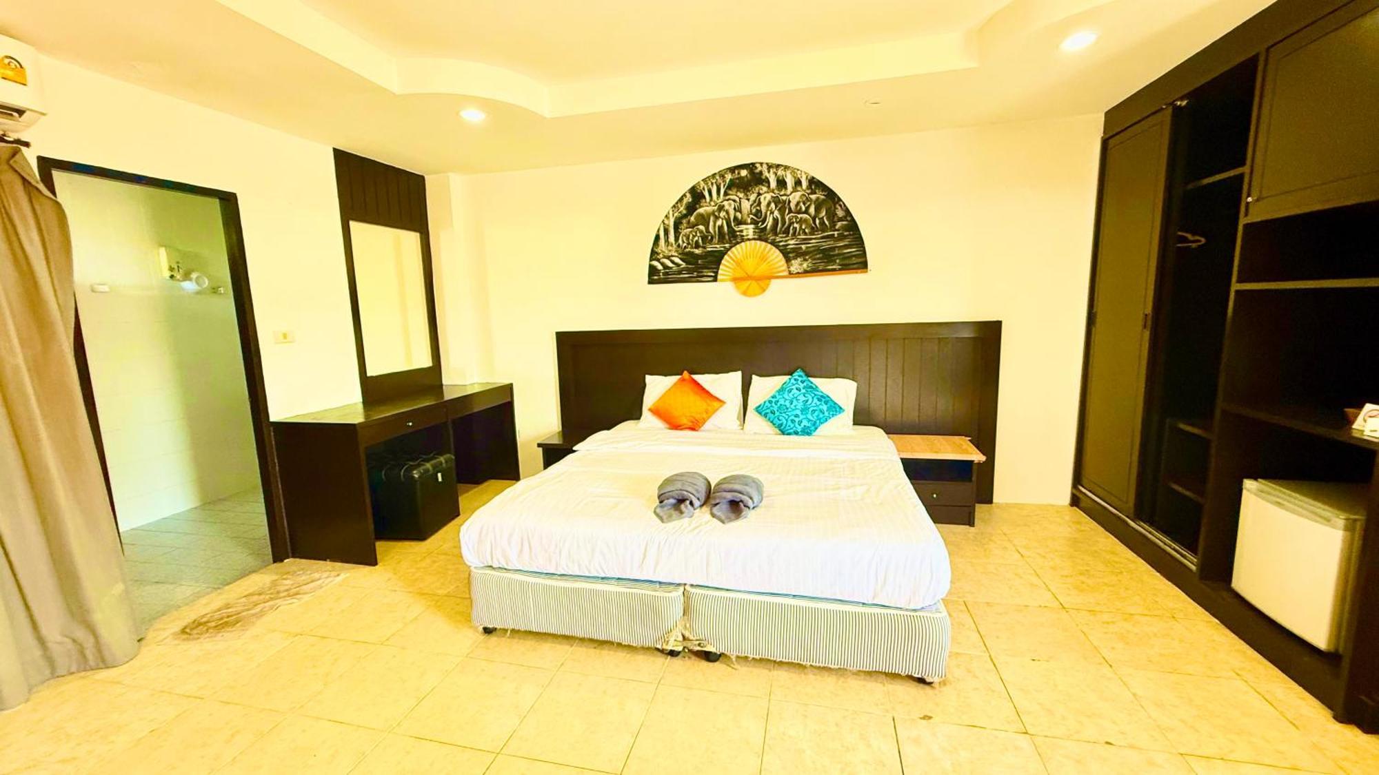 Hill Side Patong Hotel מראה חיצוני תמונה